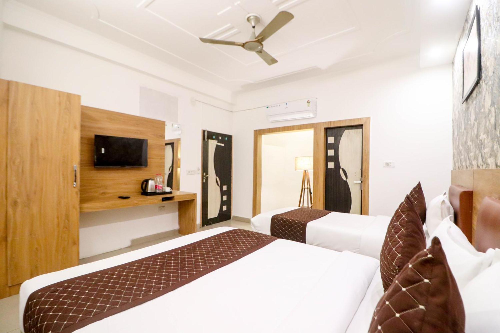 Hotel Vvs Near Delhi Airport Νέο Δελχί Εξωτερικό φωτογραφία